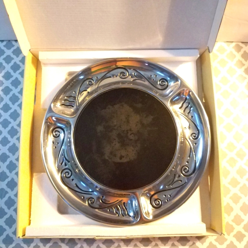 Lenox Spyro Cheese Plate W/O Knife